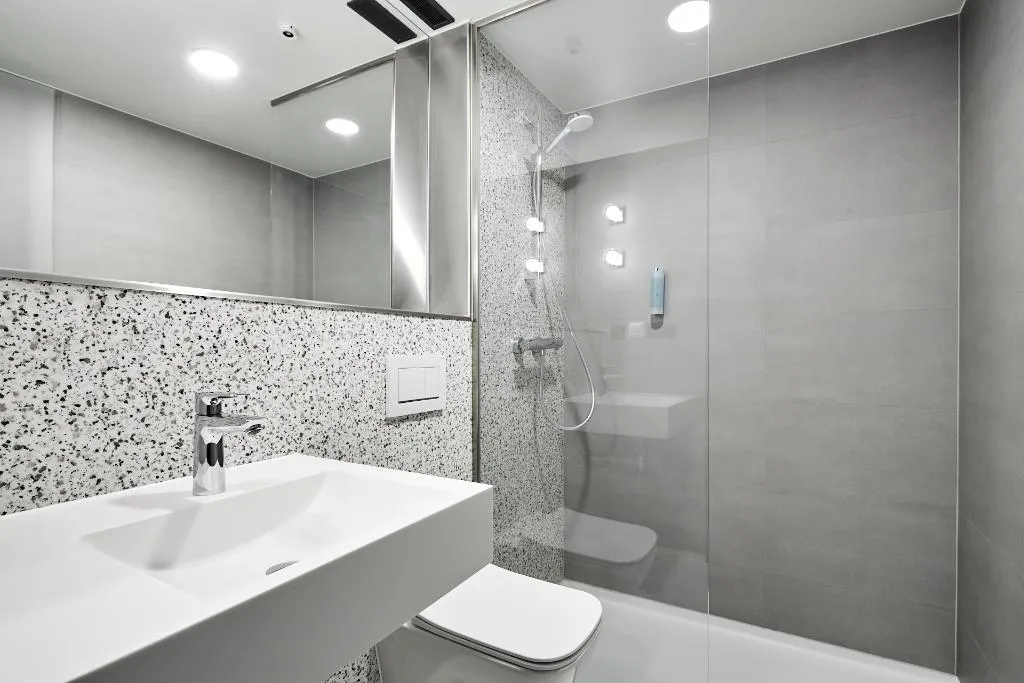 DOUBLE SUPERIOR Room, New Port Hotel, Krakow