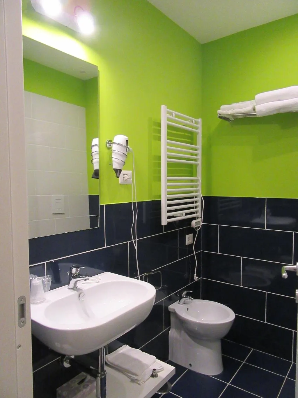 Room, B&B Rettifilo, Naples