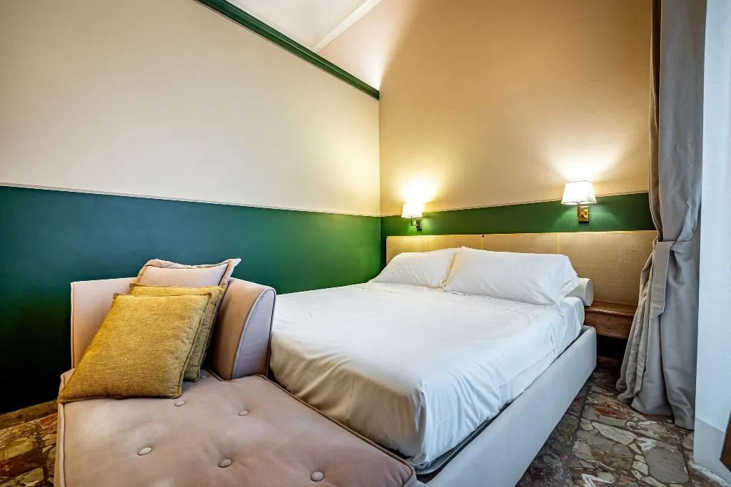 Room, Cerretani Palace Luxury B&B, Florence