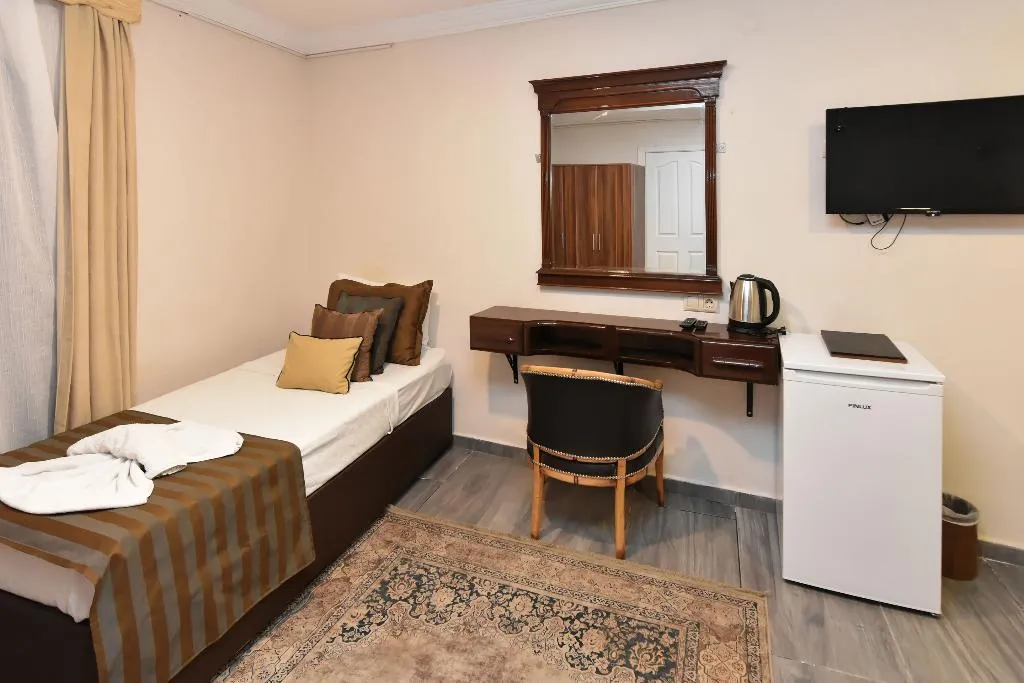 TRIPLE STANDARD Room, Simlarda Country Club Ayvalık, Izmir