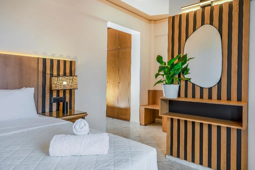 APARTMENT THREE BEDROOMS Room, Socrates Hotel Malia, Crete