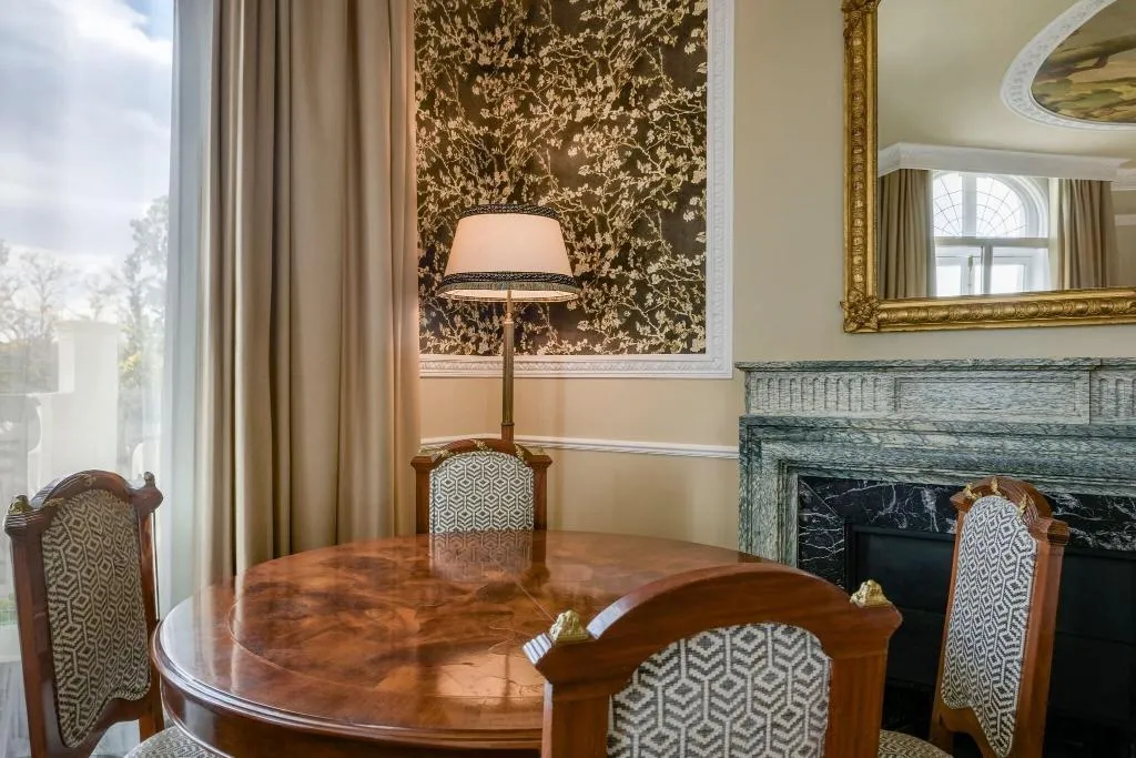 Room, AC Hotel Palacio del Retiro Autograph Collection, Madrid