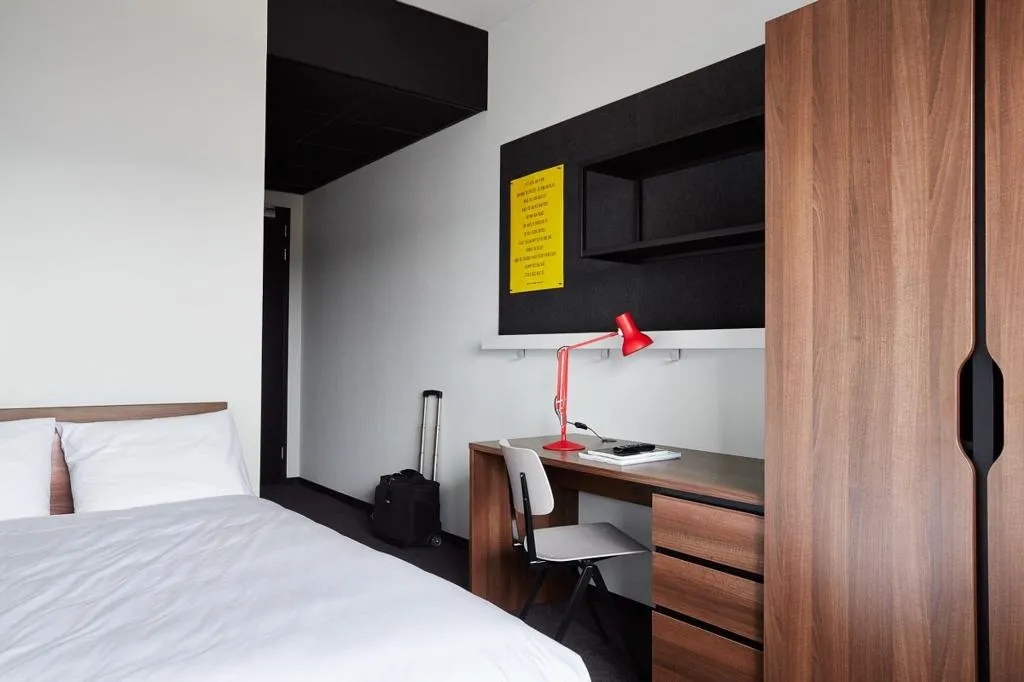 Room, The Social Hub Amsterdam City, Amsterdam