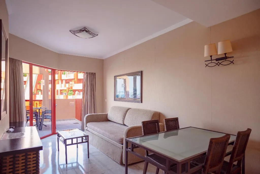 JUNIOR SUITE POOL VIEW Room, Holiday World Village Affiliated by Meliá, Costa Del Sol