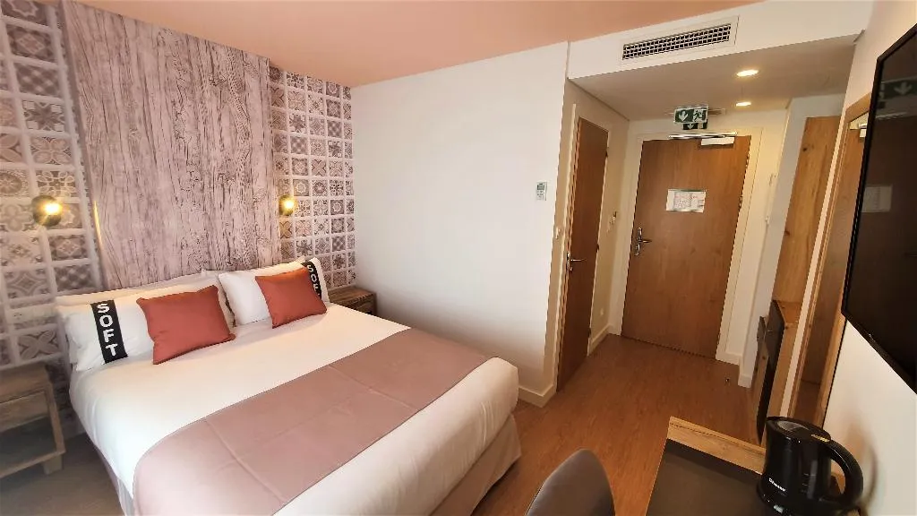 DOUBLE ECONOMY Room, Casual Raizes Porto, Porto