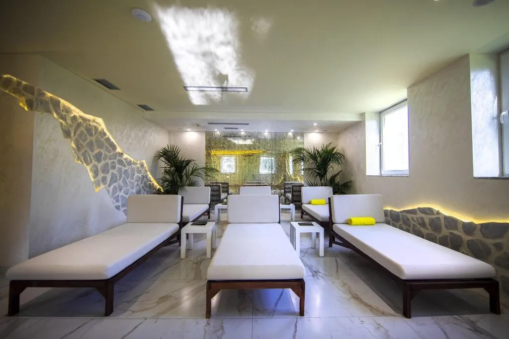 Sports and Entertainment, Adriatik Hotel BW Premier Collection, Durres