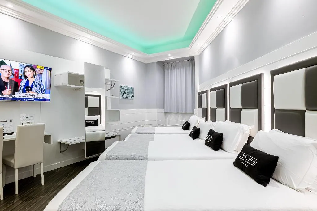 QUADRUPLE COMFORT Room, THE ONE Boutique Hotel & SPA Rome, Rome