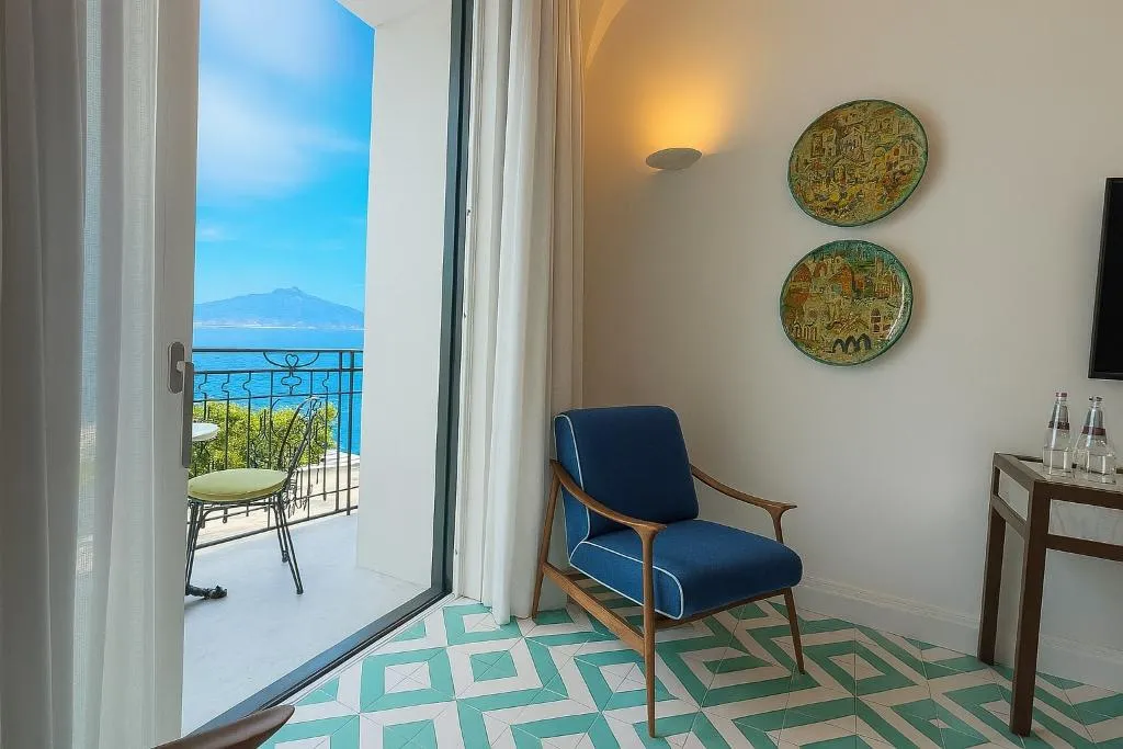 Room SEA VIEW Room, Grand Hotel Europa Palace, Naples