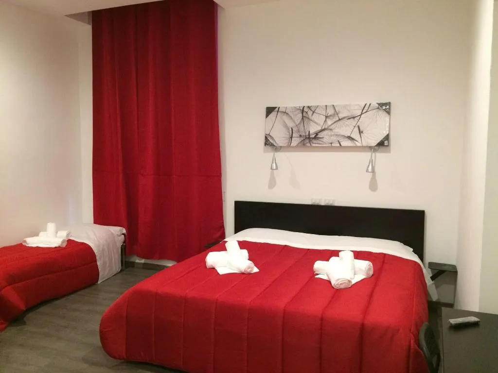 Room, The Roma House, Naples