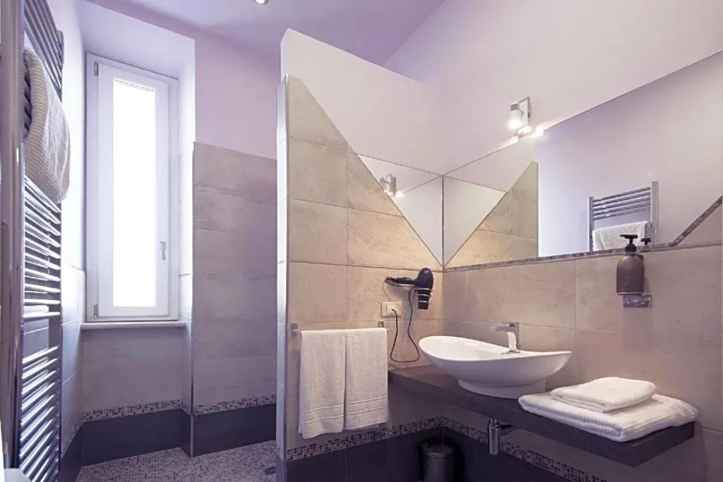 Room, Halex Room&food, Rome