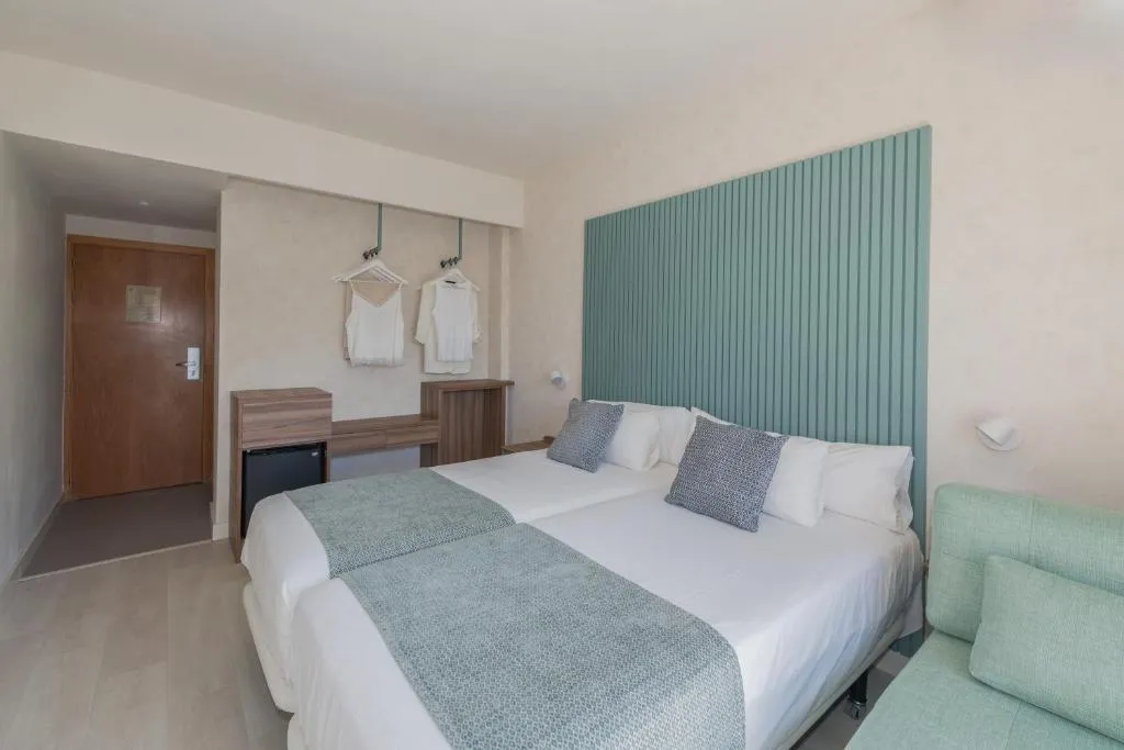 DOUBLE SINGLE USE STANDARD Room, Eurosalou & Spa, Costa Dorada