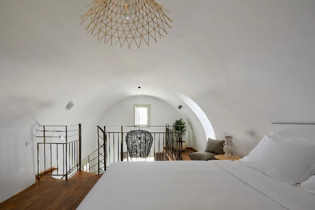 SUITE DUPLEX Room, Sea Breeze Santorini Beach Resort, Curio Collectio, Santorini
