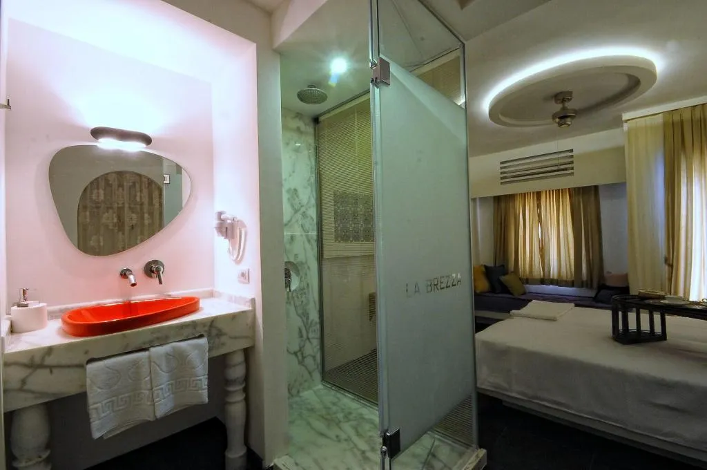 Room, La Brezza Suite & Hotel, Bodrum