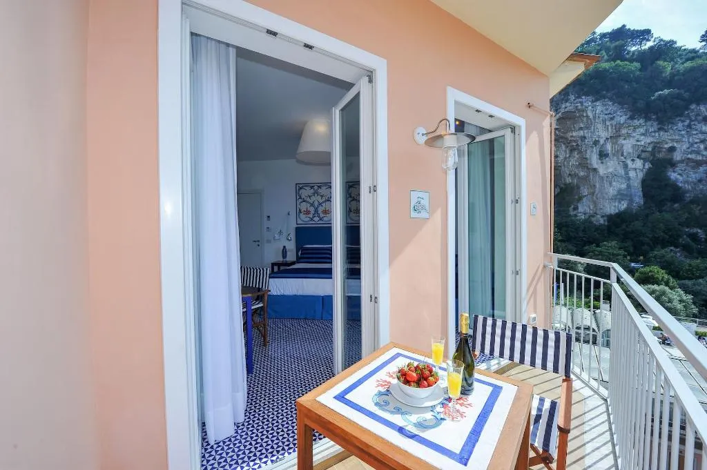 Room, Maison Lauren, Naples
