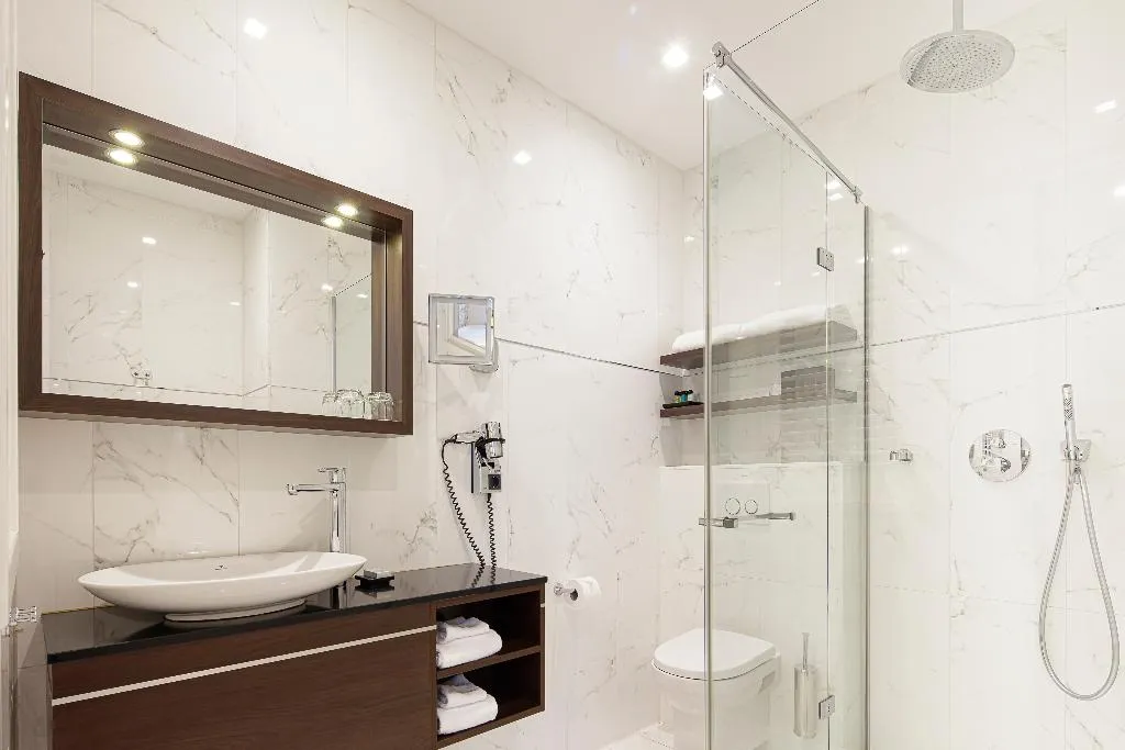 DOUBLE DELUXE Room, Boutique Hotel Notting Hill, Amsterdam