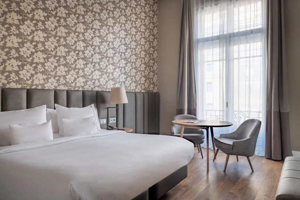 Room, AC Hotel Palacio del Retiro Autograph Collection, Madrid