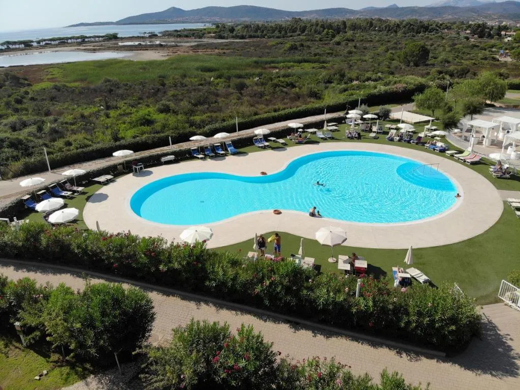 Pool, Janna'e Sole Resort, Olbia