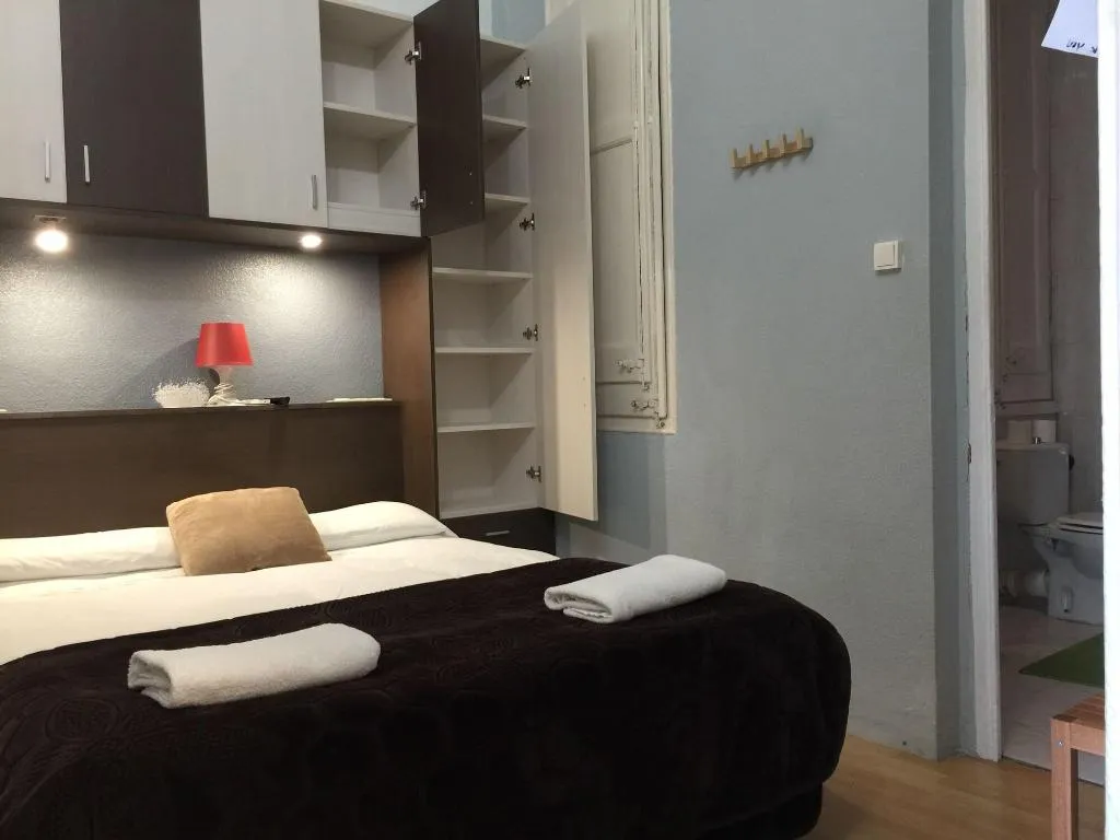 Room, Break BCN - Hostal & Coffeebar, Barcelona