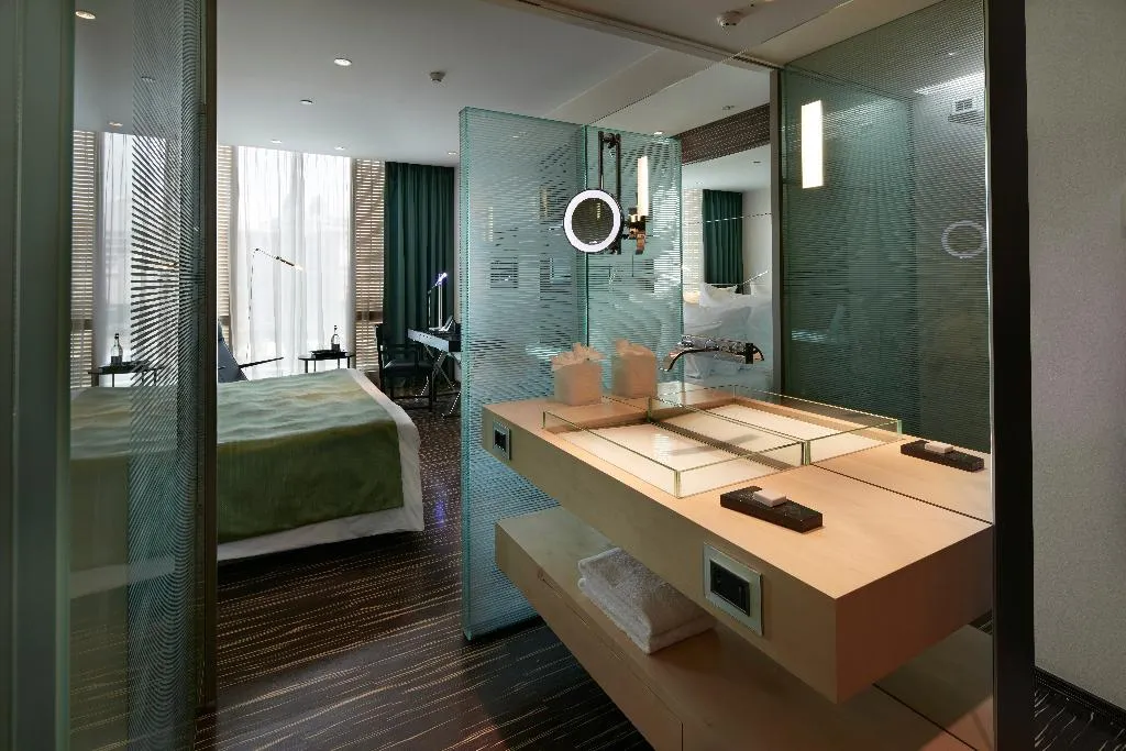 DOUBLE DELUXE Room, Romeo, Naples