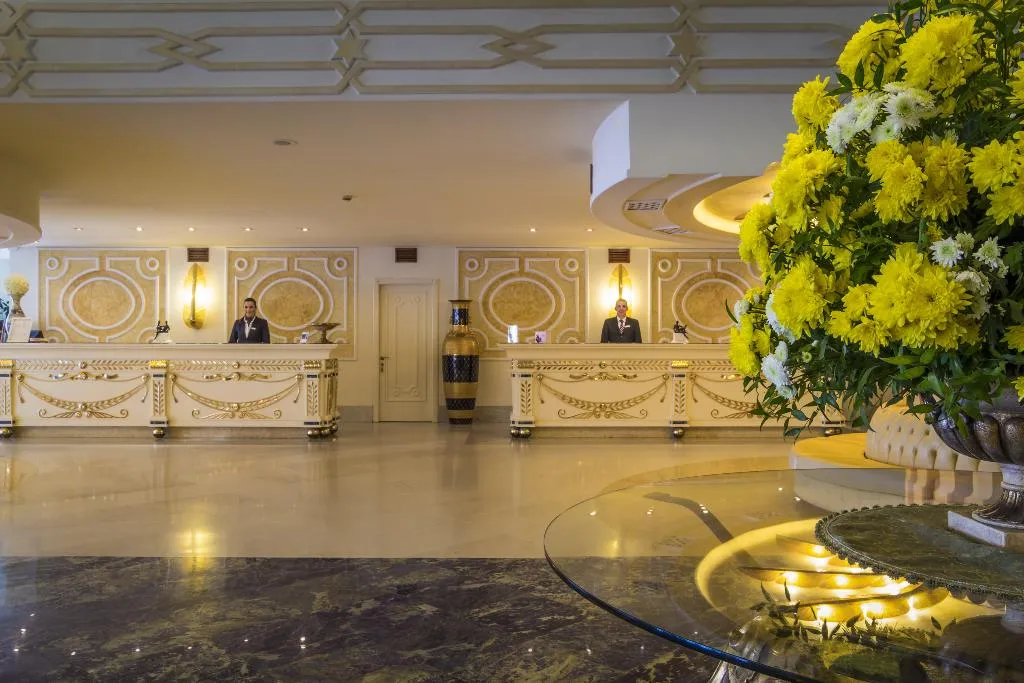 Lobby, Grand Hotel La Pace, Naples