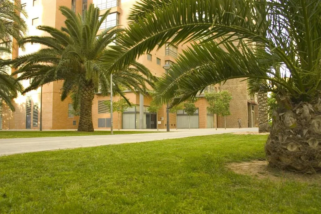Terrace, Plaza Picasso Apartamentos, Valencia