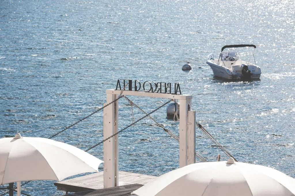 Beach, Ghiffa, Milan