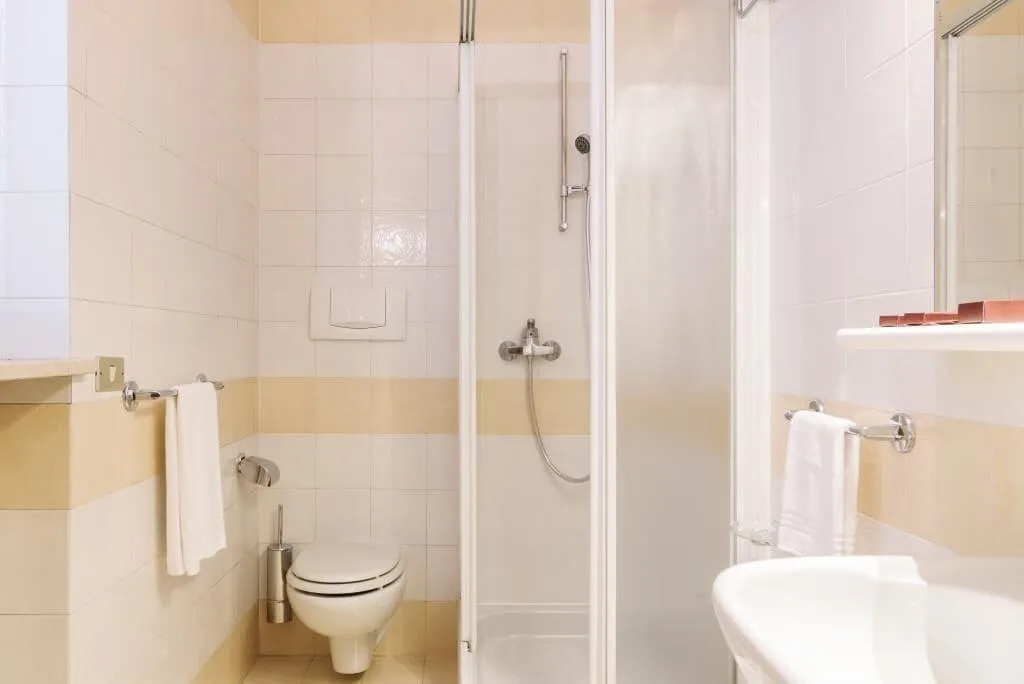 Room, Residence Cimarosa, Milan