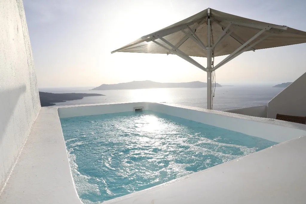VILLA WITH JACUZZI Room, Panorama Suites, Santorini