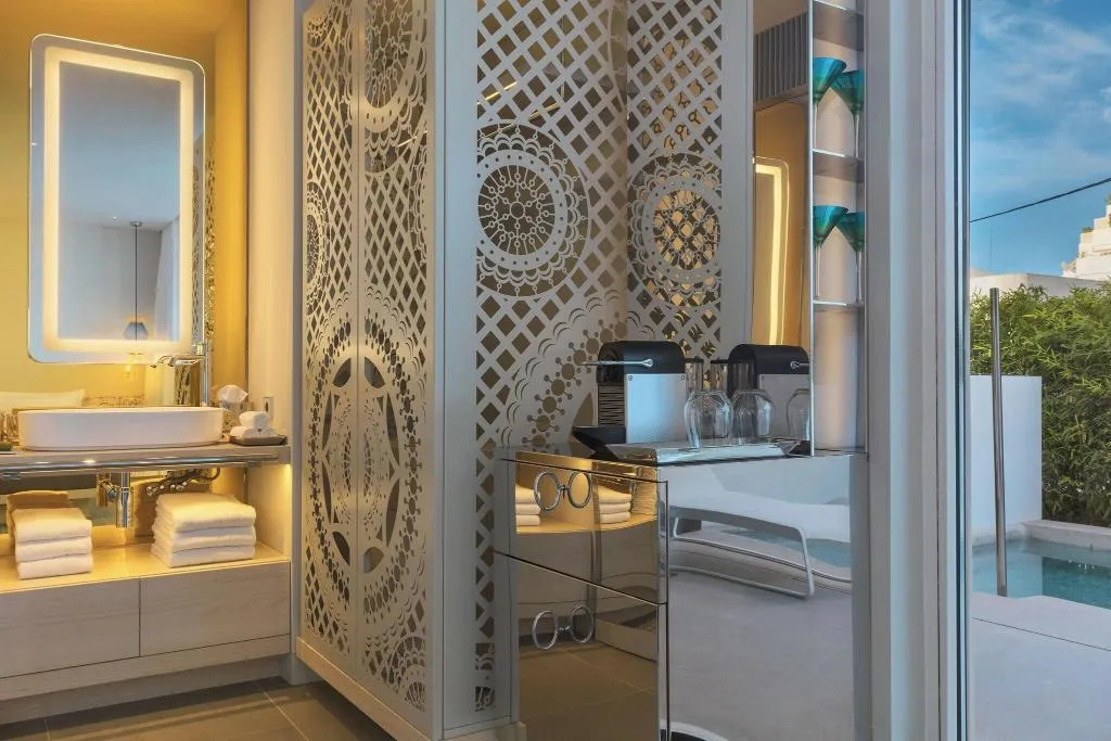 TWIN DELUXE Room, W Ibiza, Ibiza