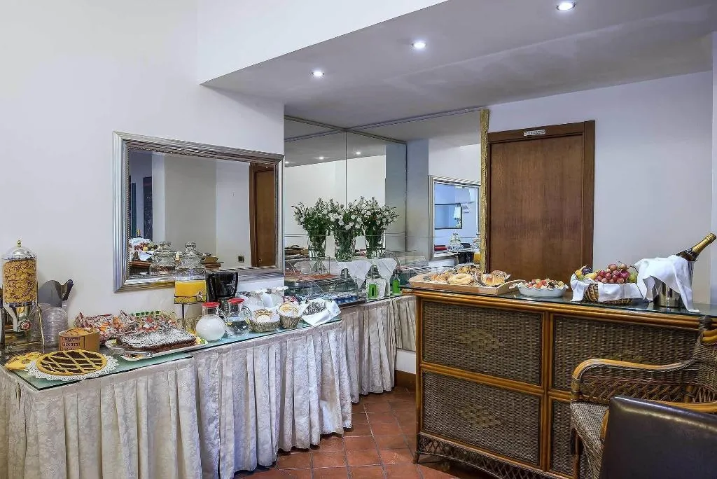 Restaurant, Hotel Caracciolo, Naples