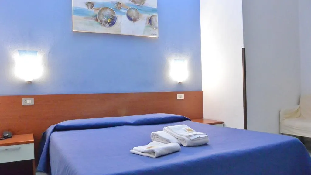 DOUBLE STANDARD Room, Ambrosiana, Milan