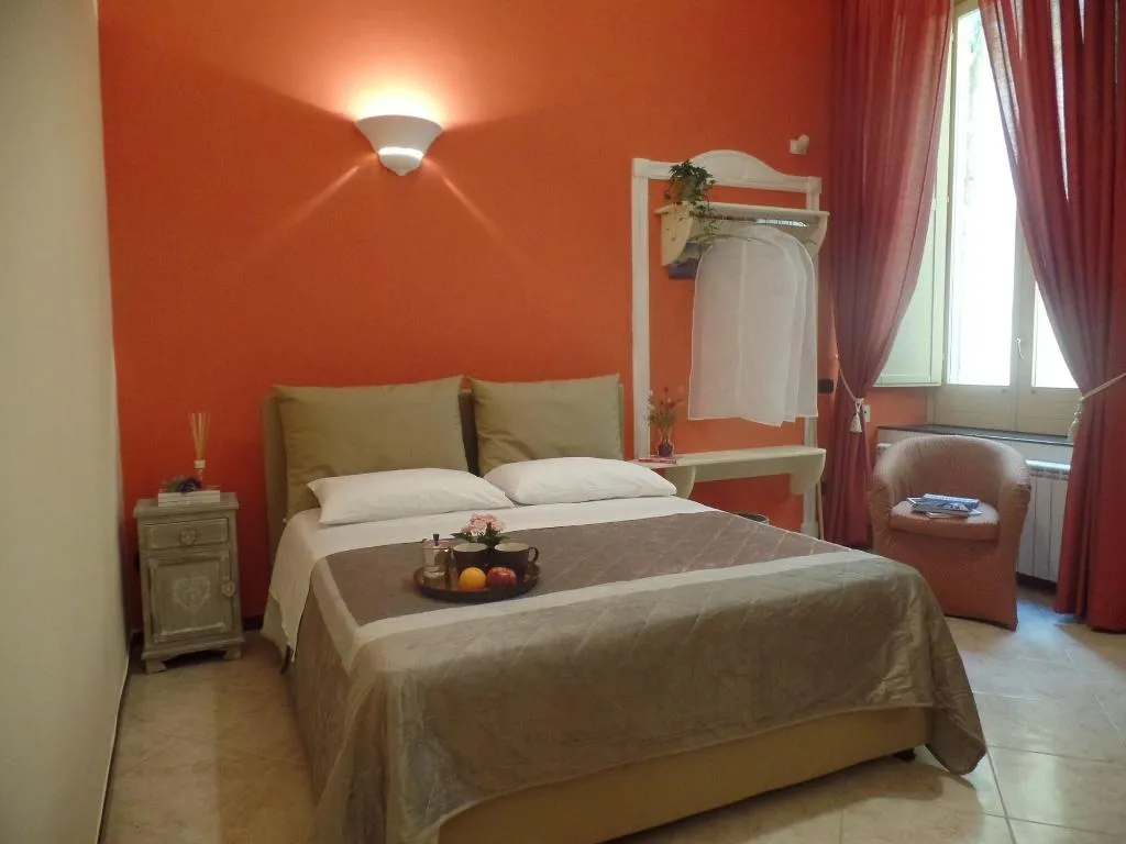 Room, B&B La Canzanella, Naples