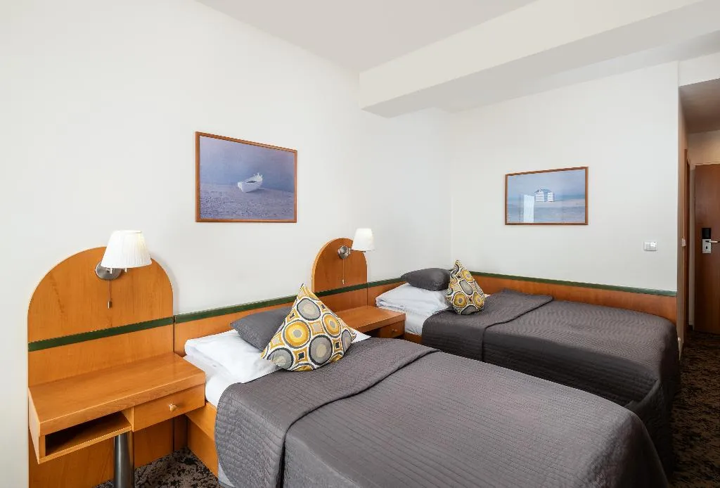 TRIPLE DELUXE Room, Hotel Troja Prague, Prague