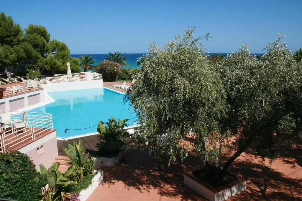 Pool, TH Costa Rei Free Beach Resort, Cagliari