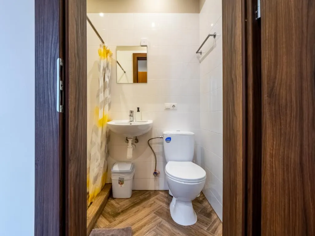 SINGLE BASIC Room, Rvr Smart Apartment With Parking And Self-check In, Riga
