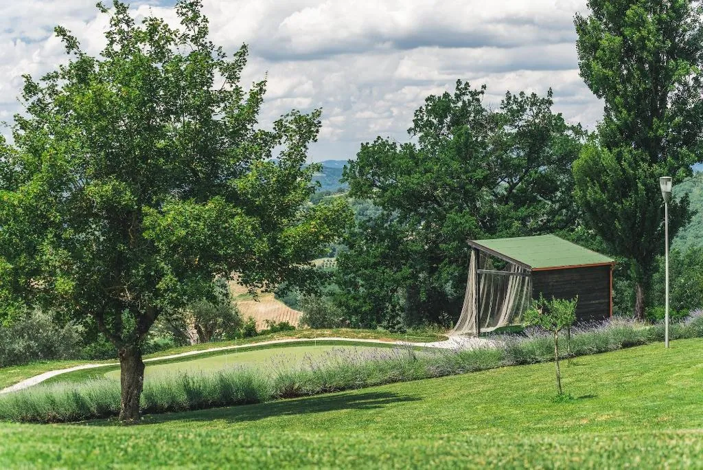 Sports and Entertainment, Nikis Resort, Umbria