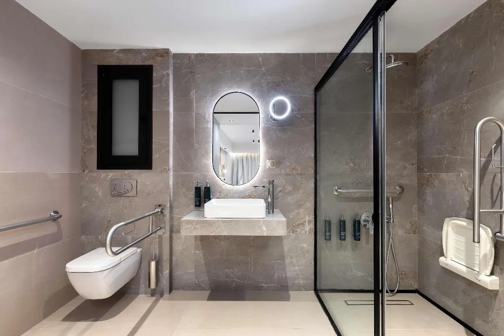 TWIN Accessible Room, Hilton Garden Inn Athens Syggrou Avenue, Athens
