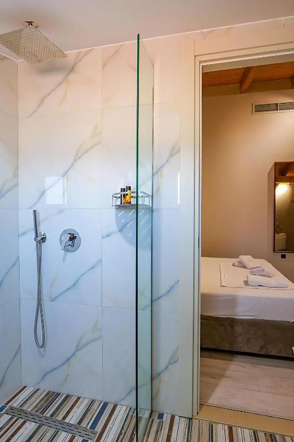 Room, Hotel Semajo, Kavaje