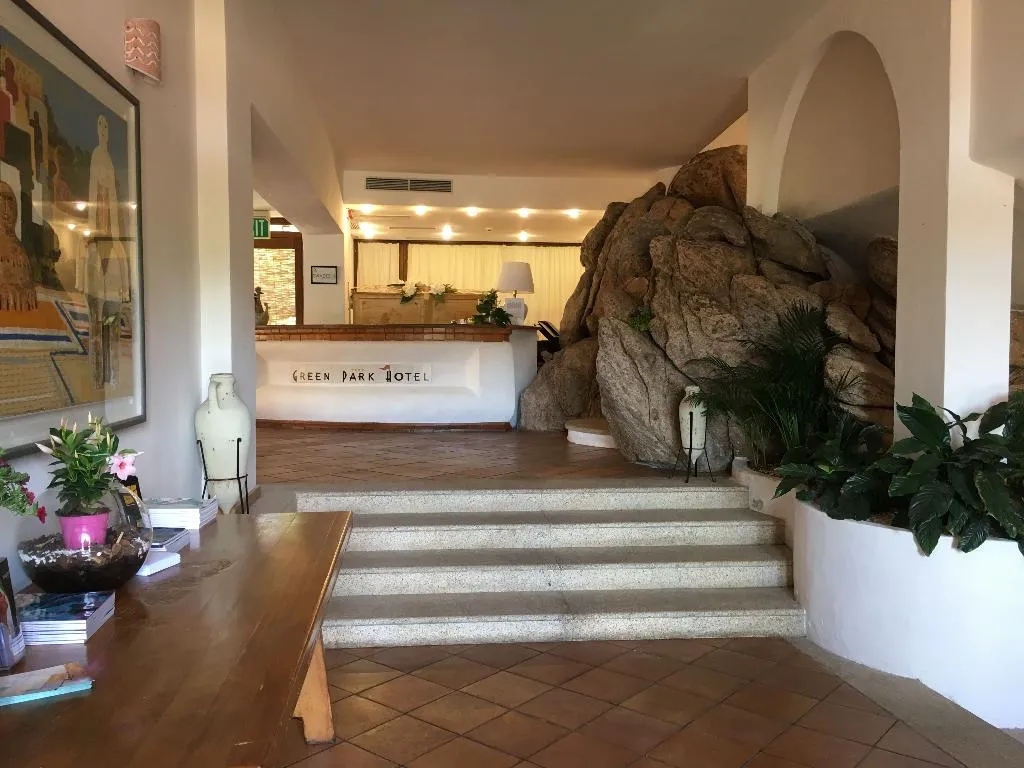 Lobby, Swadeshi Green Park Hotel, Olbia