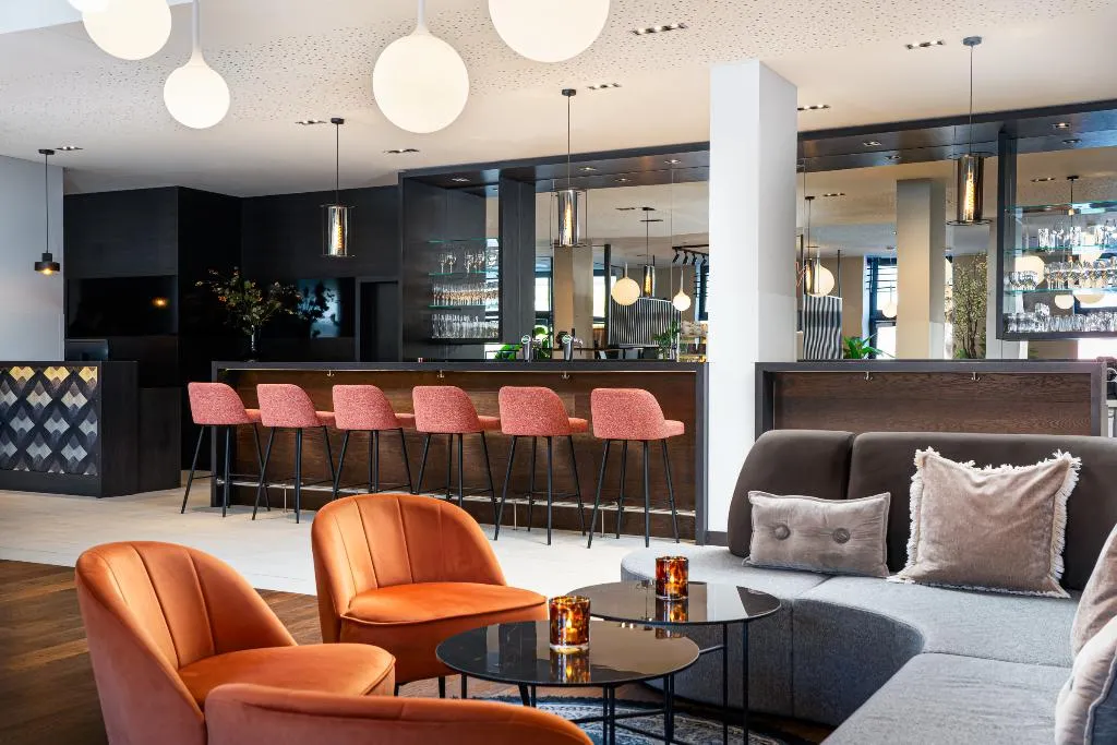 Bar, Leonardo Hotel Vienna Hauptbahnhof, Vienna