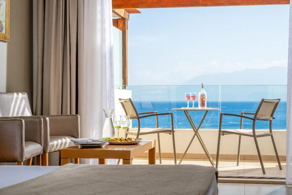Room DELUXE Room, Miramare Resort & Spa, Crete