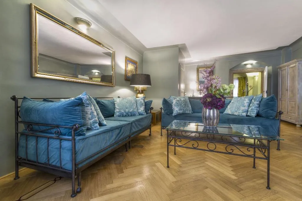 Room, Black Star Suites, Prague
