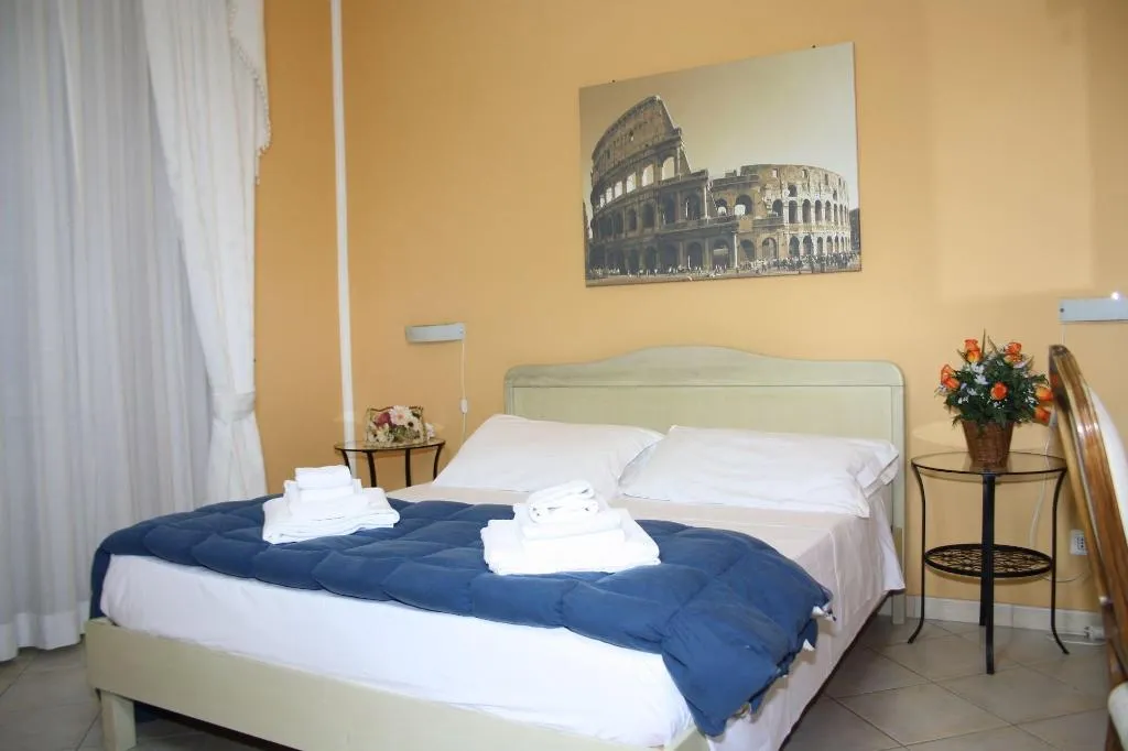 Room, La Dolce Vita Romana, Rome