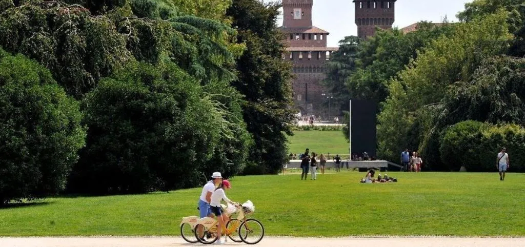 Sports and Entertainment, Style Homes, Milan