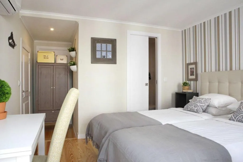Room, Flores Guest House, Lisbon