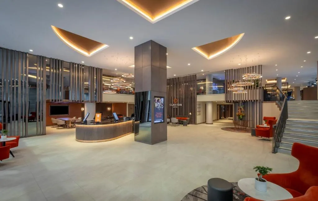 Lobby, Clayton Hotel Cardiff Lane, Dublin