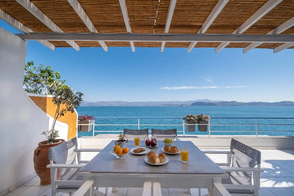 APARTMENT STANDARD Room, Meli Apartments & Villas, Kalamata