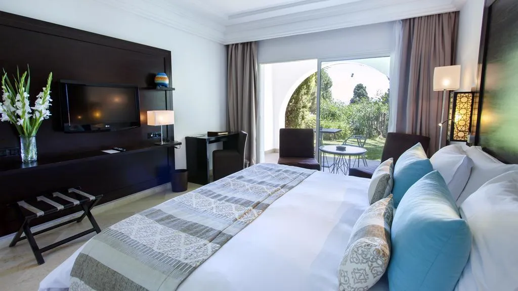 DOUBLE DELUXE Room, Movenpick Hotel Gammarth Tunis, Tunisia