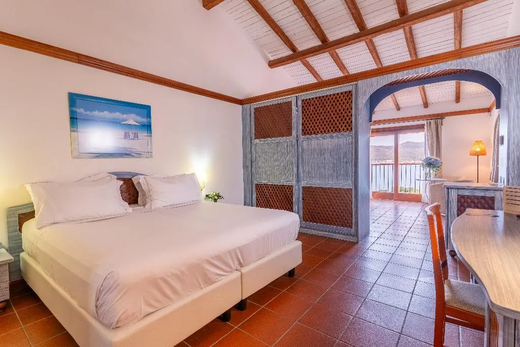 JUNIOR SUITE CAPACITY 3 Room, Hotel Palumbalza, Olbia