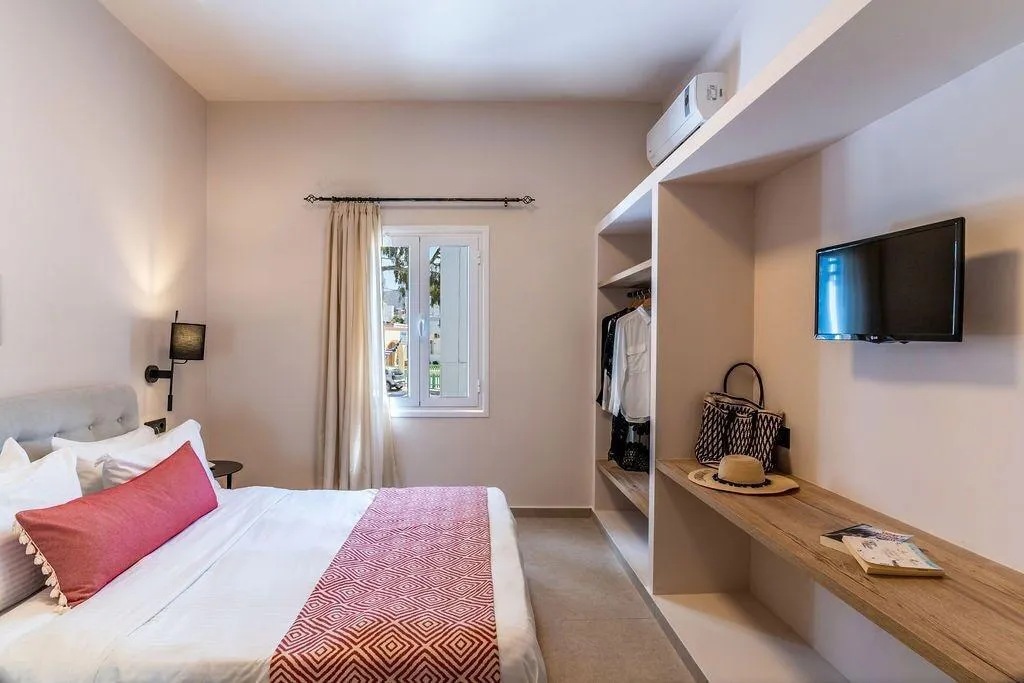 Room, Hotel Eucalyptus, Santorini